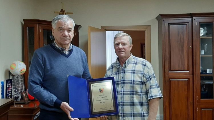 Antrenorul Ion Dragni, felicitat de FMF