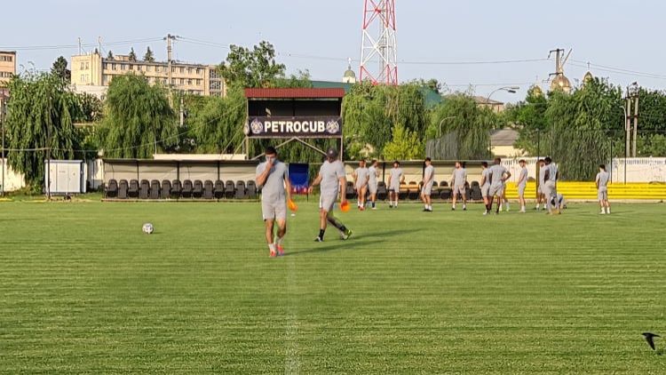 FMF și MECC, în vizită de verificare a stadionului din Hîncești