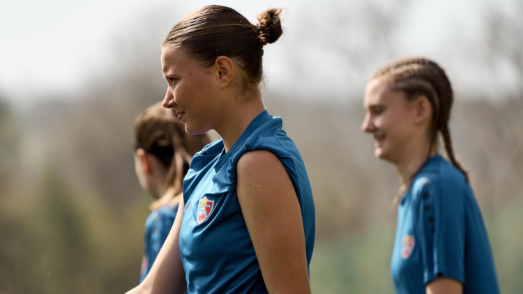 Fotbal feminin WU19. Ultimul antrenament al naționalei înainte de finalul turneului de calificare la EURO