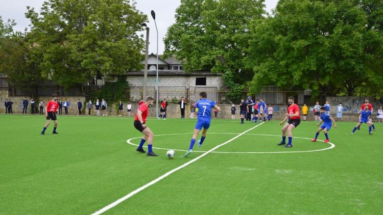 Fotbal în Școli - Clase Specializate. Inaugurarea terenului de fotbal de la Liceul „Mihai Viteazul