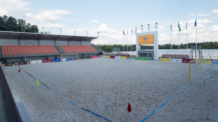 Fotbal pe plajă. Acreditări de presă pentru Euro Beach Soccer League 