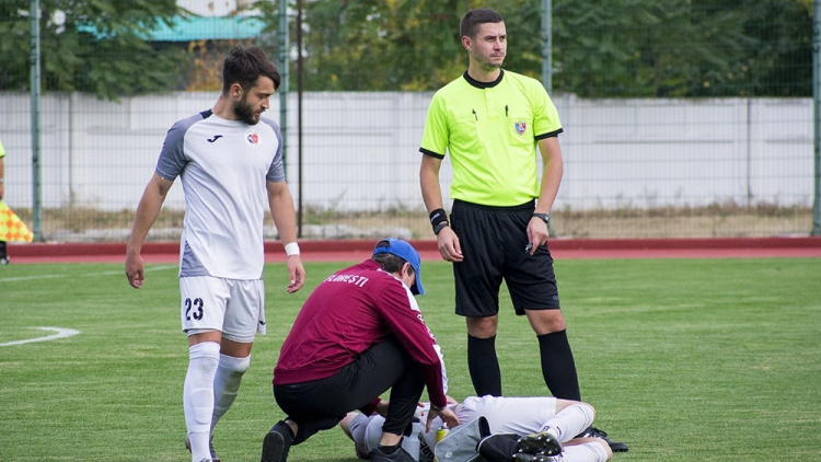 Liga 1. Totalurile primei părți a campionatului. Cartonașe galbene și roșii 