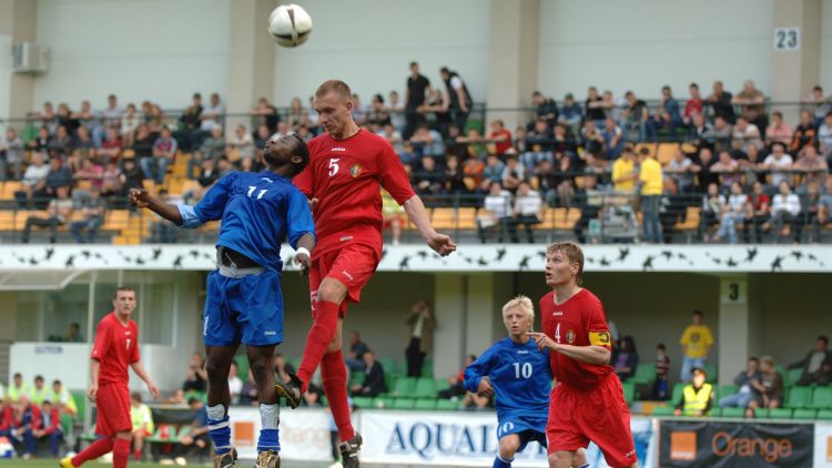 Meciul vedetelor, jucat acum 10 ani la stadionul Zimbru