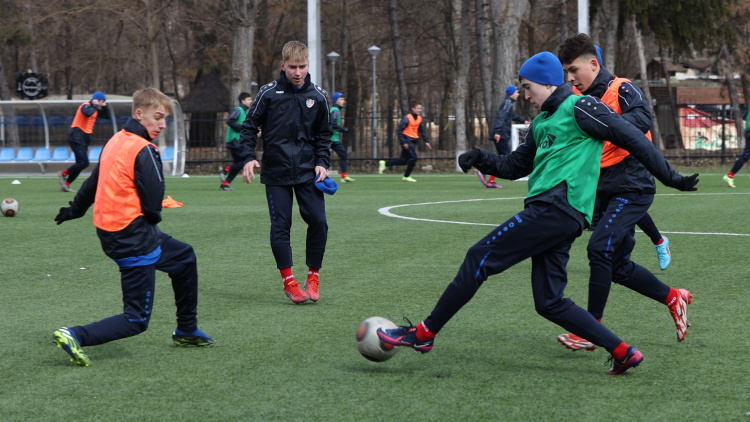 Naționala U15. Meciuri amicale cu România