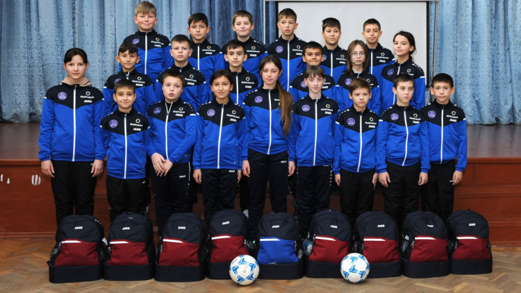 Proiectul ”Fotbal în Școli” la Sîngera. Echipament sportiv pentru Liceul Teoretic 