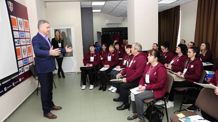 Seminar ”Fotbal în școli”. Etapa II

