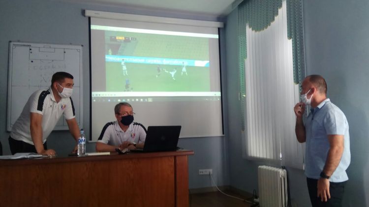 Seminar metodic cu arbitrii Diviziei Naționale