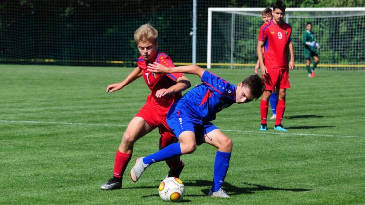 UEFA a anulat competițiile pentru echipele naționale de juniori U-17